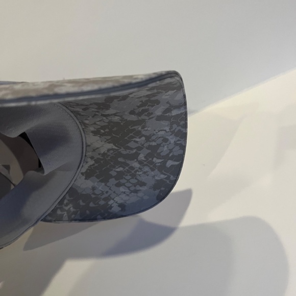 Lululemon Fast And Free Running‎ Lightweight Hat Snake Camo - Picture 8 of 9